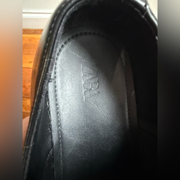 Classic Black Men's Dress Shoes - Picture 7 of 7